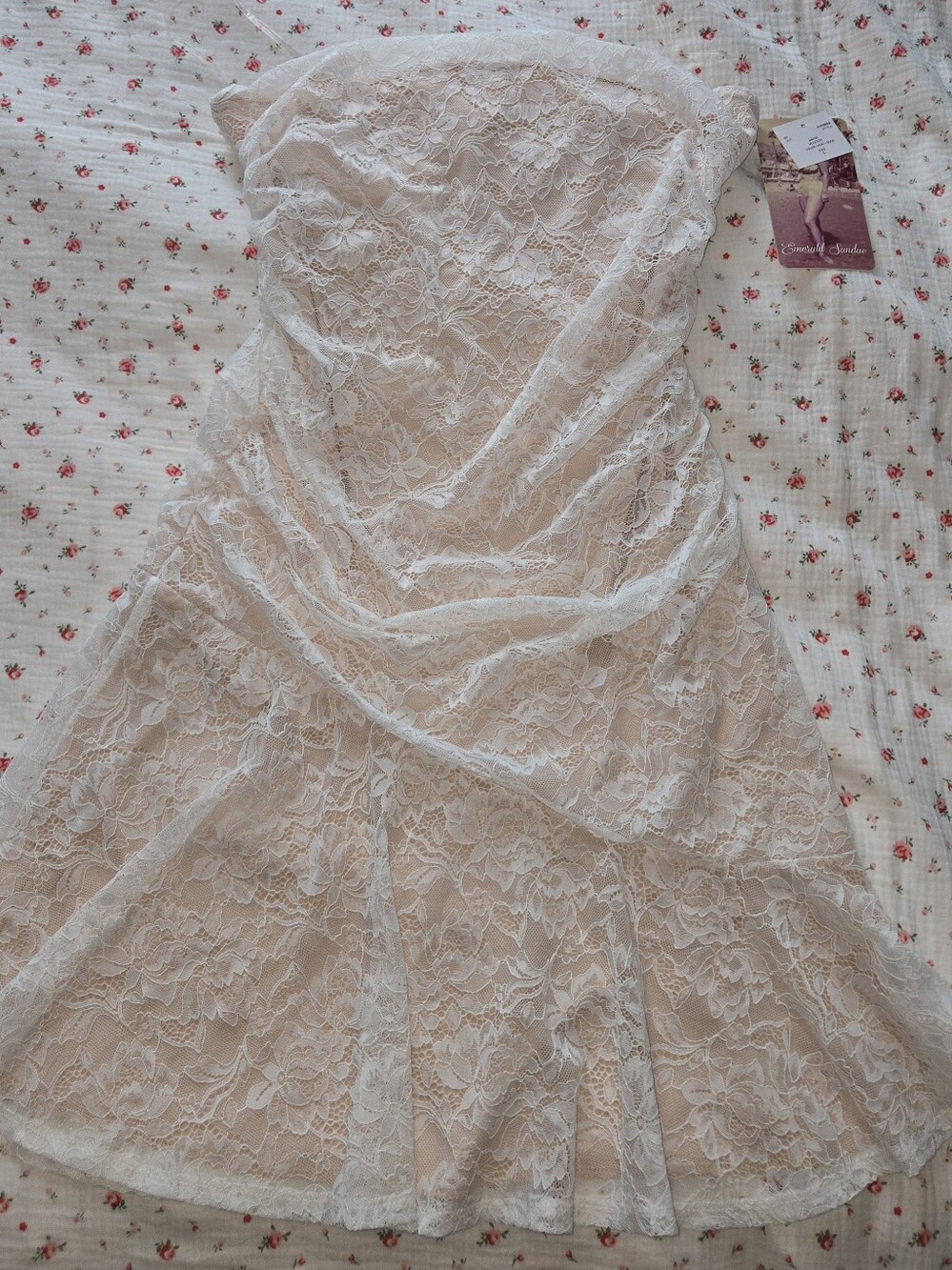 Emerald Sundae Strapless Lace Mini Dress - Ivory NWT Juinors L - Picture 2 of 4